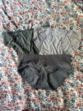 aerie Set of 3 Lace-Trimmed Hipster Panties in Gray, Light Gray, Charcoal